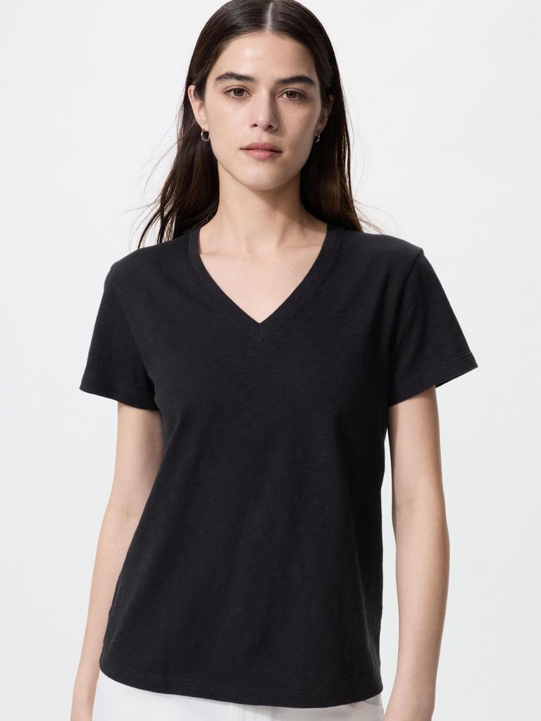 Uniqlo Japan Slub CoTTon V Neck T
