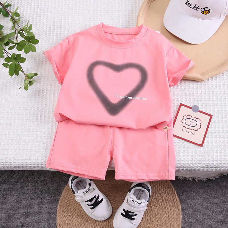 Girls Summer Korean Heart Print Short Sleeve T Shirt And Loose Shorts Fashionable Two Piece Set
