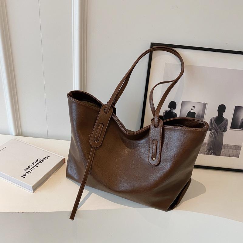 Large-capacity Bag Women's Autumn and Winter Versatile 2025 New Simple Shoulder Bag College Student Class Bag Commuter Tote Bag