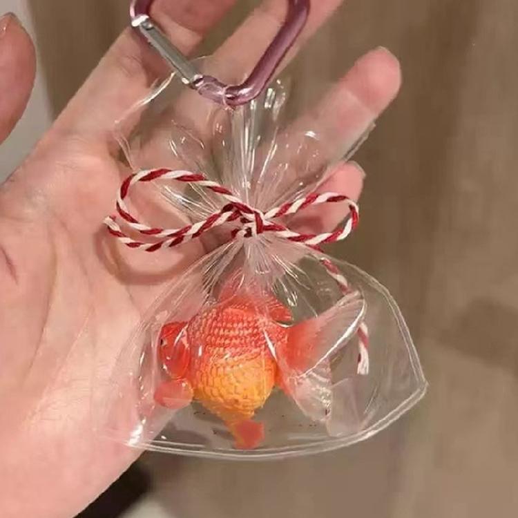 Fashionable Keychain Unique Keyring Gift Bag Pendant Key Chain Charm Camera Lanyard Backpack Ornament for Gifting Use