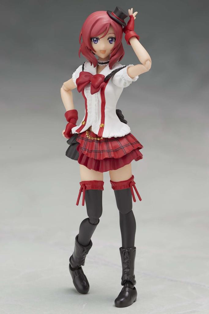 TAMASHII NATIONS Love Maki Nishikino sind eine 130 mm große, bemalte, bewegliche Figur von SHFiguarts Live! (Wir jetzt) Ca.. ABS und PVC