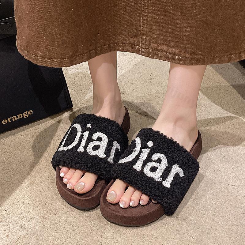 Fashion Women's Fashion Plush Shoes 2025 Autumn New Outdoor Non Slip Cotton Slippers Comfortable Height Increase Platform Casual Shoes