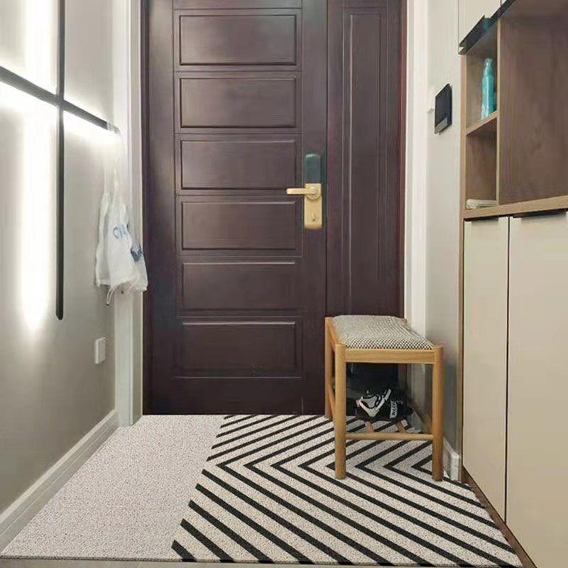 Mata wejściowa w stylu skandynawskim, antypoślizgowa: Trwała, odporna na zabrudzenia podkładka pod stopy z odpornym na zużycie pierścieniem jedwabnym.