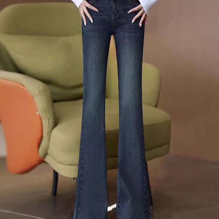 Velvet-Enhanced Thick Denim Flare Pants: High-Waisted, Double-Button Style for Women - 2025 Autumn/Winter Trendy Fashion.