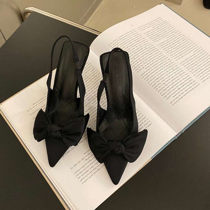 French high-heeled niche bag head bow sandals fairy shoes 2025 new summer thin heel pointed shoes