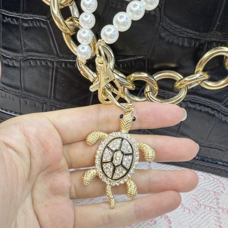 1pcRhinestone Turtle Car Hanging Ornament Rearview Mirror Gold Silver Metal Keychain Pearl Chain Bag Pendant