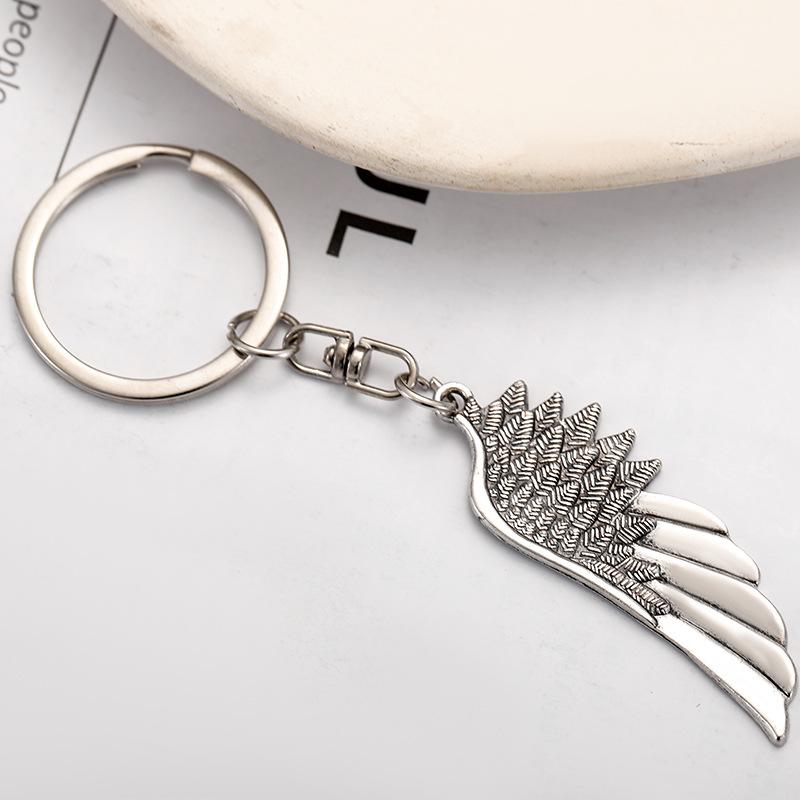 Retro Single Wing Stainless Steel Keychain Angel Feather Design Fashion Unique Pendant Practical Daily Bag Charm