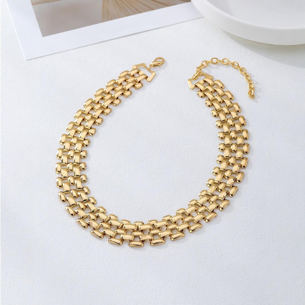 

Fashionable and Elegant Multilayer Geometric Square Wide Metal Plaid Necklace Women s Exaggerated Alloy Jewelry Accessories