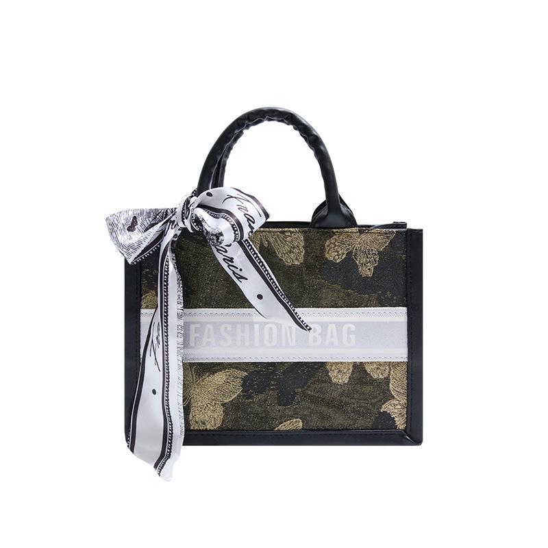 Personality trend niche commuter handbag shoulder large capacity beautiful tote bag women's messenger bag casual bag