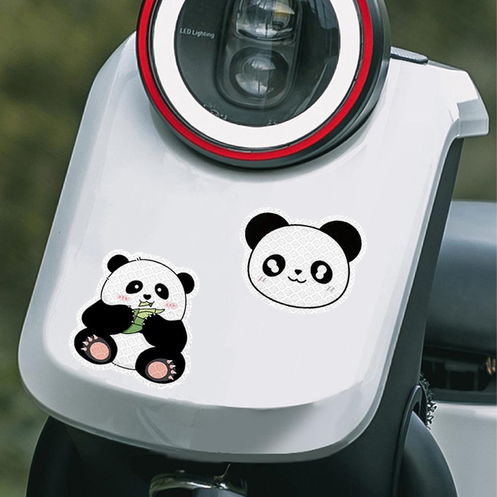 5ks/sada nálepka na motocyklovou přilbu Vodotěsný Creative Pandas noční výstražná cedule Reflexní nálepka Exteriérové příslušenství
