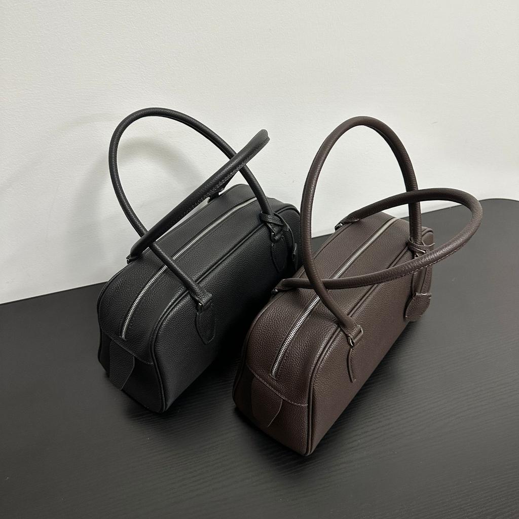 New top-layer cowhide underarm pillow bag one-shoulder casual zipper bowling women's bag old money style minimalist bag