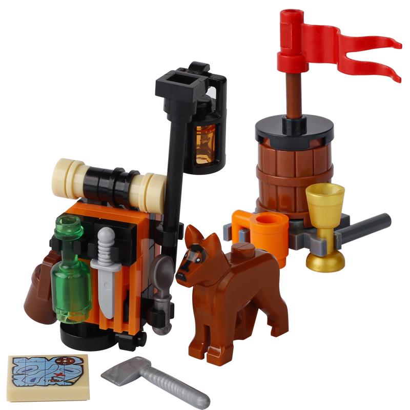 MOC Bricks War Medieval Carriage Building Blocks Knights Transport Cattle Cart Travelers Sachet Horse Chariot Prison Weapons Toy