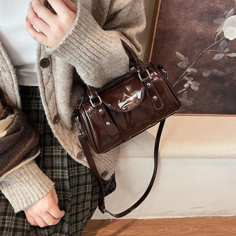 Premium bärbar retroväska dam ny mode axelväska mångsidig messenger-kuddeväska