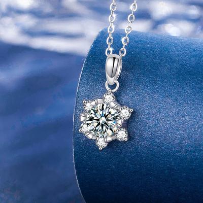 INS Style Love Claw High Carbon Zircon Snowflake 925 Sterling Silver Korean Style Clavicle Chain Moissanite Necklace