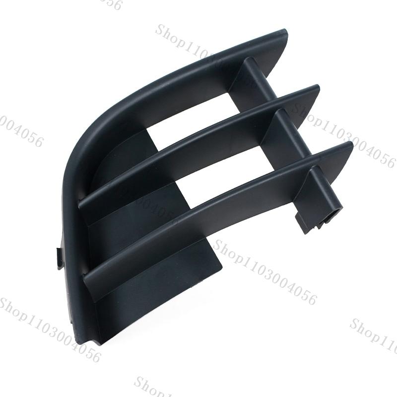 Car Front Bumper Fog Light Frame Cover For Skoda Fabia 2011 2012 2013 2014 Lower Bumper Small Grille Vent Cover