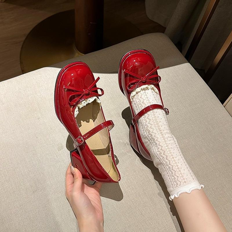 2026 New French Retro Mary Jane Shoes for Women Thick Heel Mid-heel Round Toe Shallow Opening Single Shoes