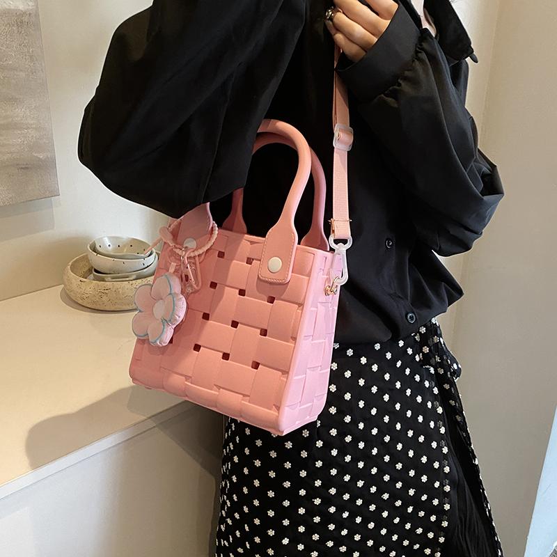 

Женская простая сумка через плечо с подвеской, модная сумка-мессенджер с регулируемым ремешком, симпатичная сумка-портфель для девочек, уличная сумка