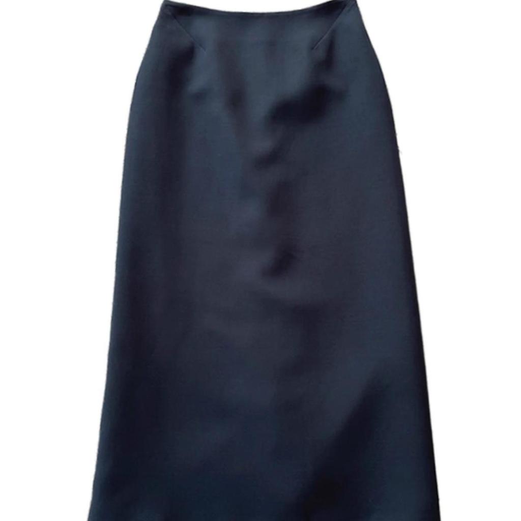 Highly Recommended: Pure Tail Slimming & Stylish Mid-Length Skirt - A Must-Have!