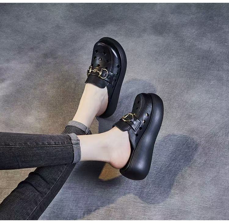 

Baotou half slippers women s shoes are not tired in summer, wear new hollowed-out hole shoes, muffin thick-soled heightening sandals 35 чёрный