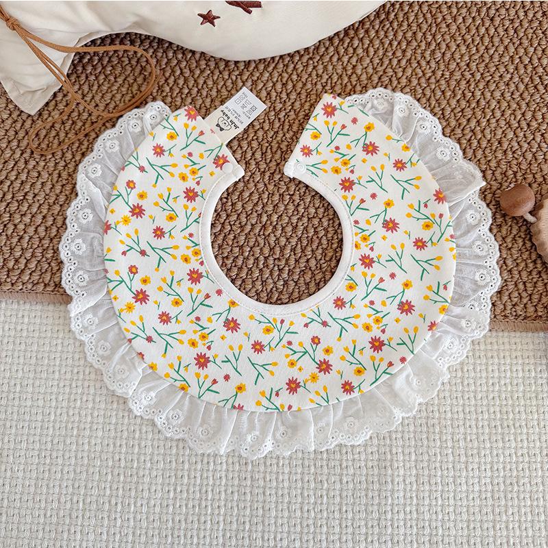 Large Korean-Style Princess Baby Bib with Lace – 360° Coverage, Cotton Shawl.