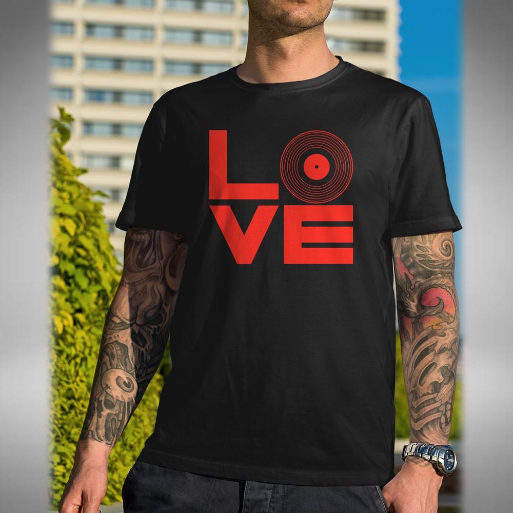 

Love Vinyl Men s T-Shirt Vinyl Junkie House Music Crate Digger Turntable 12 4XL