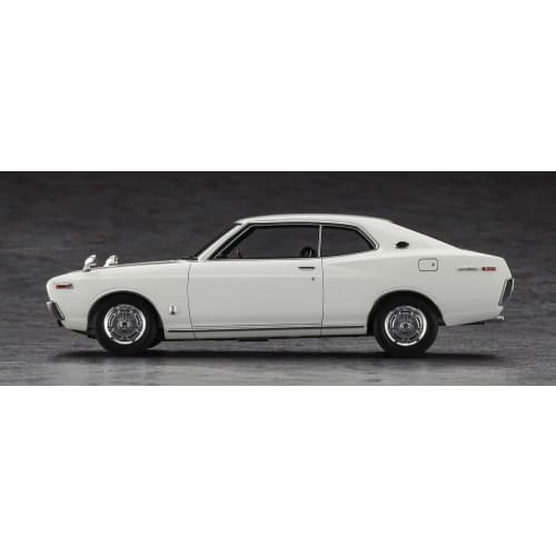 Hasegawa 1/24 Nissan Laurel HT 2000SGX (KHC130) Late Model 1973 Plastic Model Kit HC67