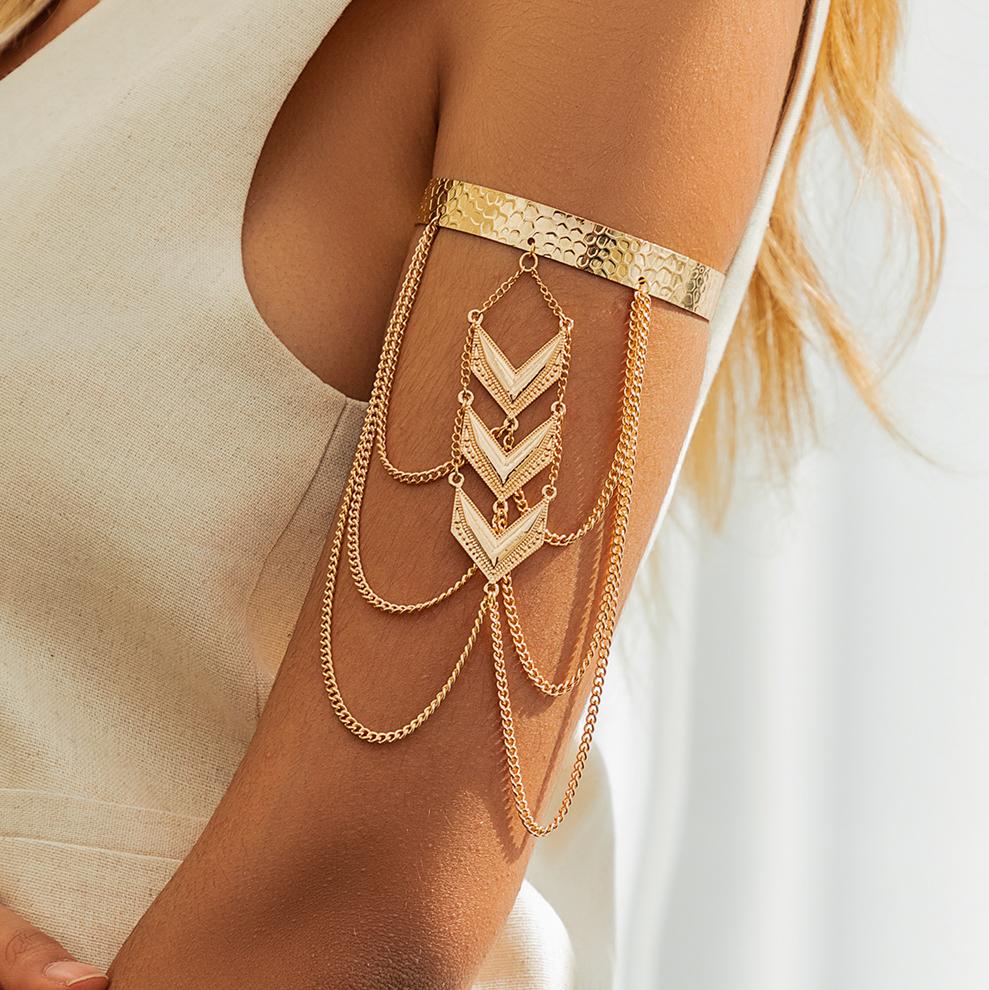 

Ingemark Vintage Punk Tassel Link Open Upper Arm Bracelet for Women Goth V Shape Pendant Adjustable Bangles Couple Jewelry Gift