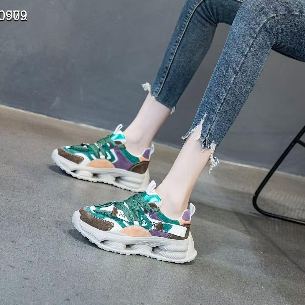 European station dad shoes women 2025 spring and summer explosion Internet celebrity leather color matching platform comfortable sports and leisure s