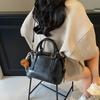 High-end Niche Bag Women's Autumn and Winter Retro New Fashion Messenger Bag Portable Commuter Pillow Bag