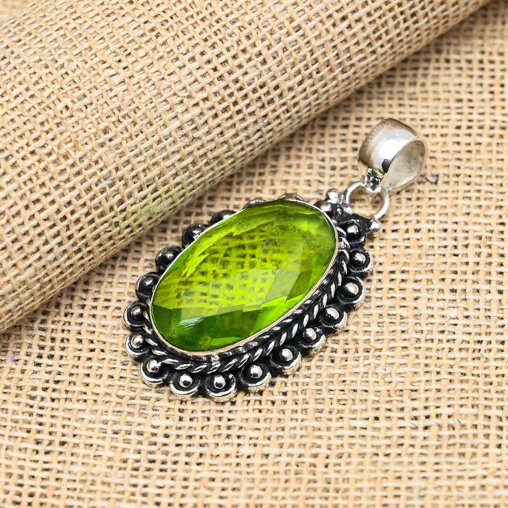 Frumos verde ametist piatră prețioasă lucrată manual 925 bijuterii din argint sterling drăguț pandantiv