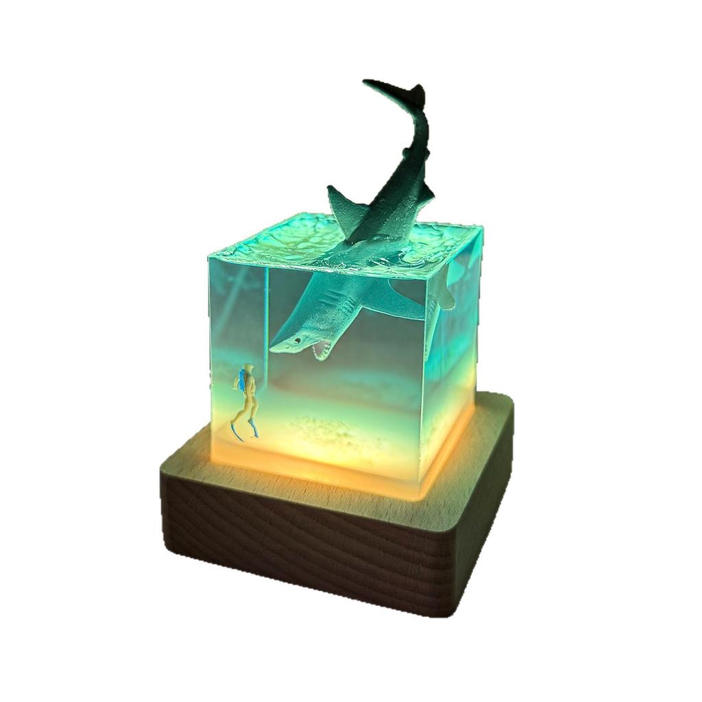 Micro Landscape Ocean Whale Dropping Resin Desktop Light Home Desktop Living Room Decoration Creative Gift