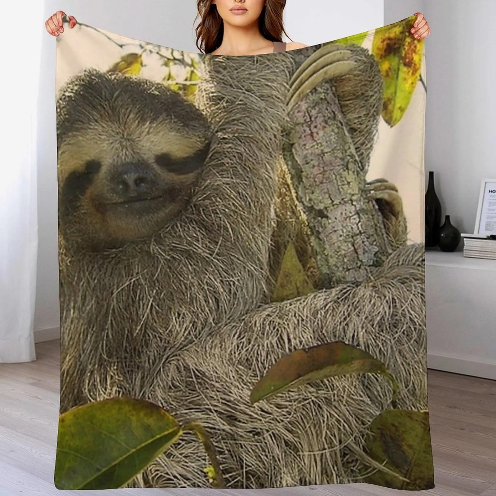 adorable sloth Throw Blanket Machine Washable Soft Warm Blanket 102x76cm(40x30in)