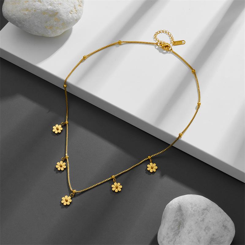 Gold-Plated Five-Petal Flower Pendant Necklace: Simple Titanium Steel Aesthetic for Women