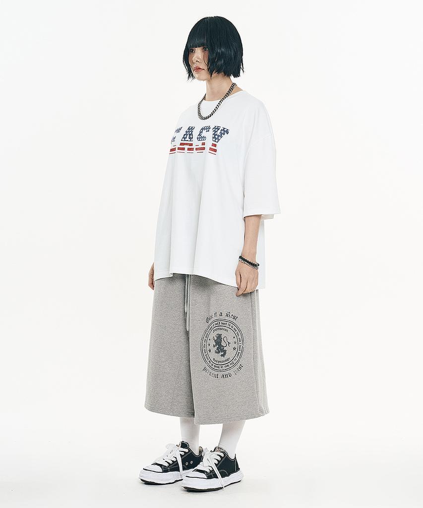 EASY NO EASY Big Emblem Bermuda Sweatpants - Navy