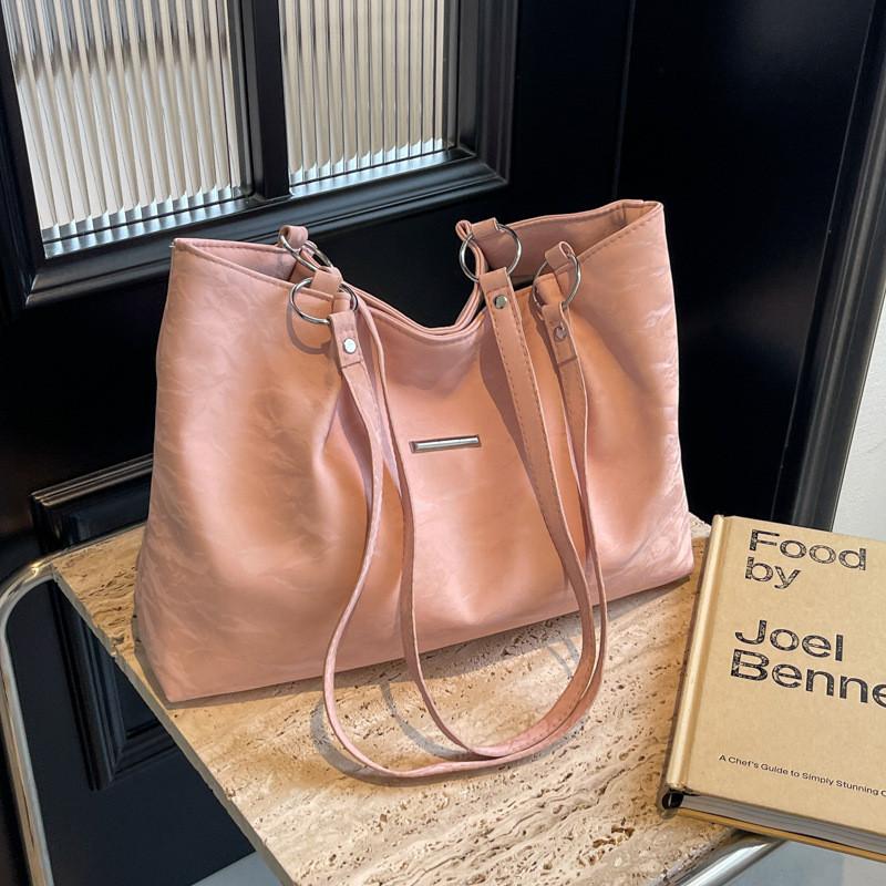 Stylish Vintage Casual Tote Bag For Women With Large Capacity Ideal For Commuting