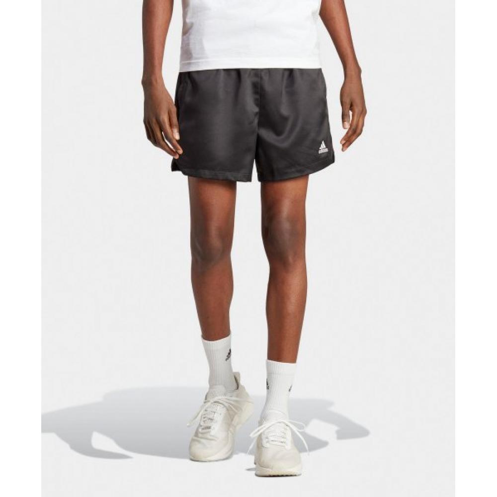 

Adidas АТЛАСНЫЕ ШОРТЫ ЧЕРНЫЕ IB8396