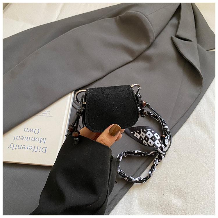 Herbst/Winter Retro Wildleder Mini Münzbörse: Exquisite Damen Umhänge- & Schultertasche.