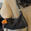 Retro niche simple bag new winter messenger bag casual and fashionable women's shoulder armpit bag