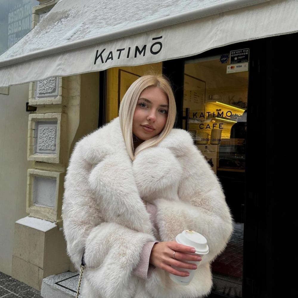 Women's Turn Down Collar Long Sleeve Faux Fox Fur Jacket Loose Fit Girly Style Furry Coat