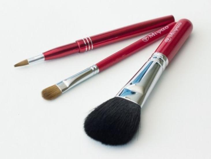 

Набір кистей для макіяжу Kumano Набір кистей для макіяжу Kumano Makeup Brush Red Pearl Set 3 Piece Shaft (Портативна щітка) [Короткий тип]