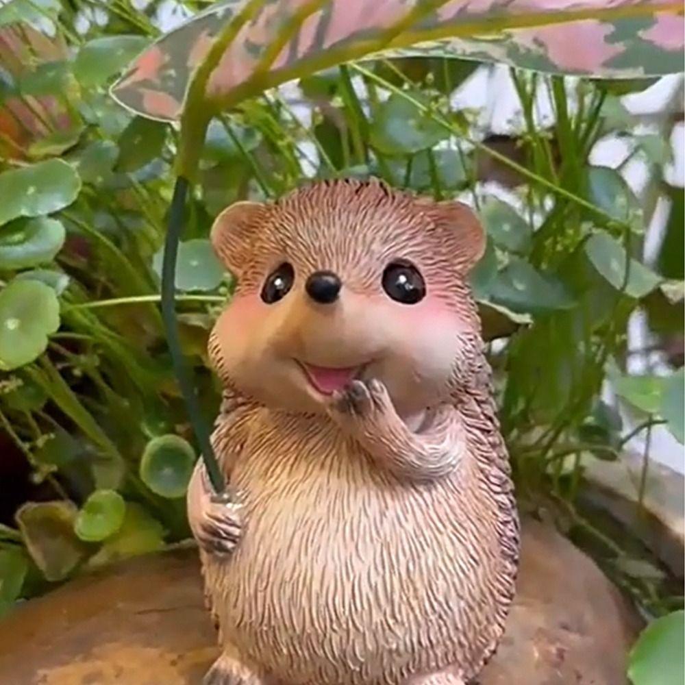 Weatherproof Leaf Umbrella Hedgehog Figurine Cute Small Hedgehog Sculpture Office Desk Decor