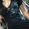 Rock Gothic Streetwear Buchstaben Kreuz Grafik T-Shirts Gyaru 2000er Kleidung Harajuku Oberteil Damen V-Ausschnitt T-Shirts Süßes Y2k Vintage T-Shirt