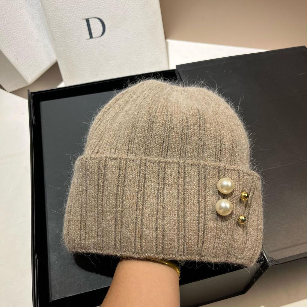 Winter Xiaoxiangfeng Pearl Rabbit Hair Knitted Hat Women'S Nordic Cold Warm Wool Pullover Cold Hat Tide