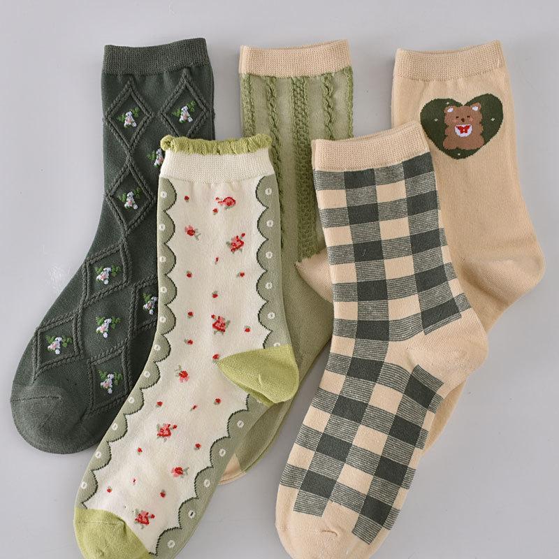 5 Paare/ Los Traumähnliche Damen Socken Harajuku Retro Stickerei Frühling 3D Strickerei Blumen Geprägter Druck Lolita Weihnachtsgeschenk