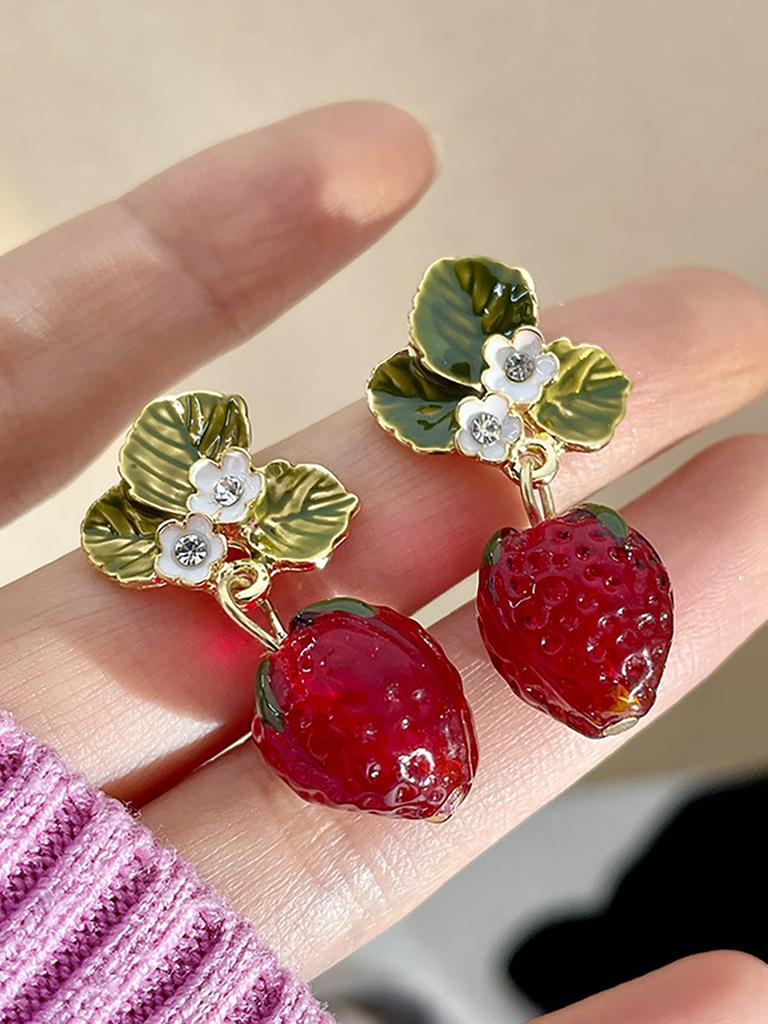 2PC Women's Fashion Trend Personalized Strawberry Earrings Outdoor Travel Carnival Banquet Party Holiday Dressing Gifts