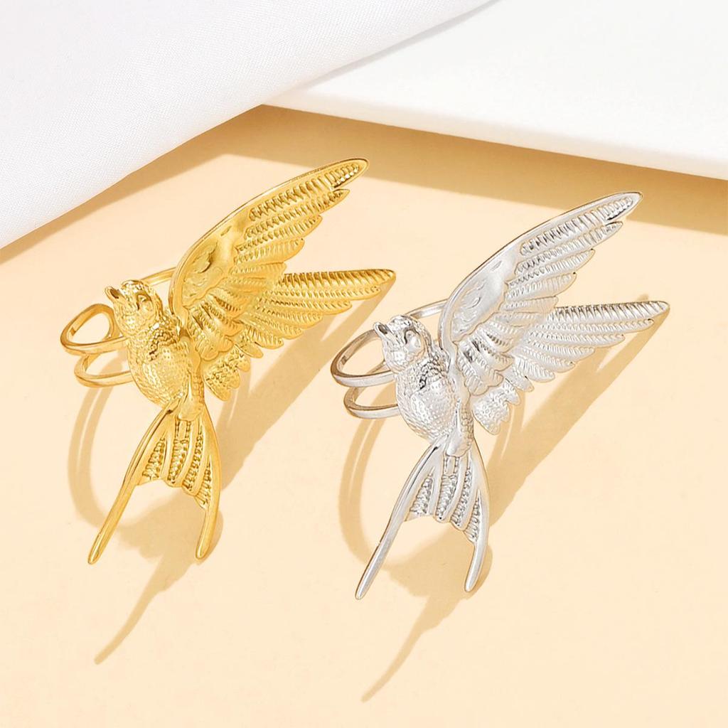 Stainless Steel Bird Ring: Open Design with Three-Dimensional Animal Motif