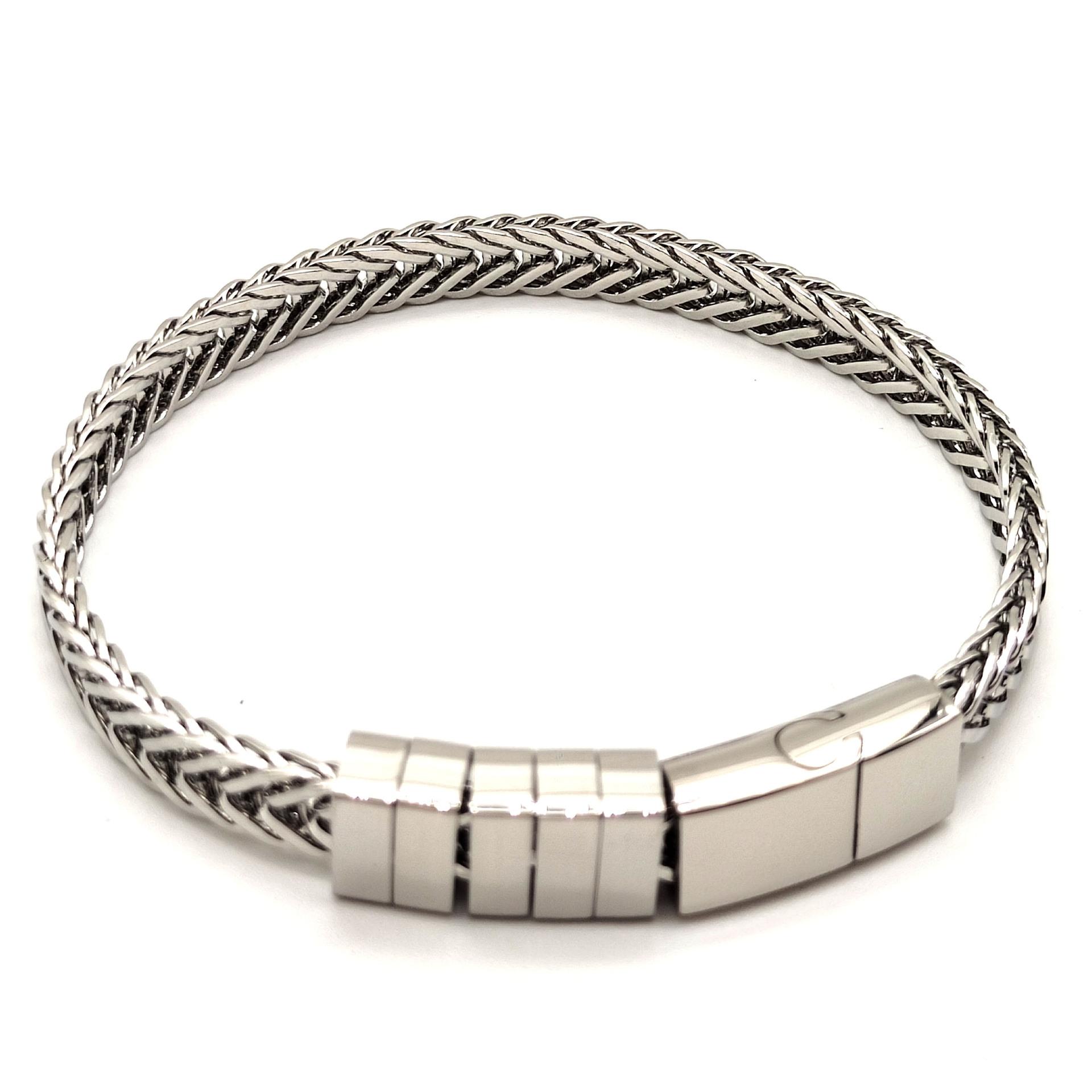 

Stainless Steel Engraved Bracelet for Men Handmade Titanium Steel Chain Custom Laser Engraving Minimalist Hot Style