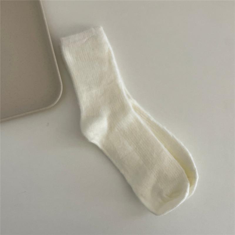 Ladies Autumn Winter Thickened Sweet Soft Waxy Solid Color Medium Tube Pile Socks