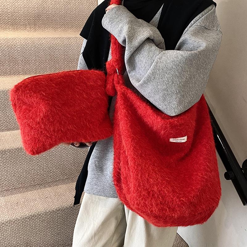 Trendy New Product Niche Design Fashionable Solid Color Woolen Tote Bag Light and Lazy Large Capacity Messenger Bag Women