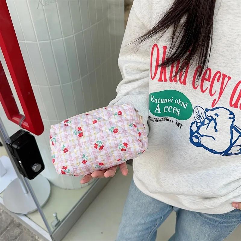 1 Piece Ins Sweet Pencil Case for Student Cartoon Bear Floral Bunny Makeup Bag Portable Large Capacity Stationery Storage Bag